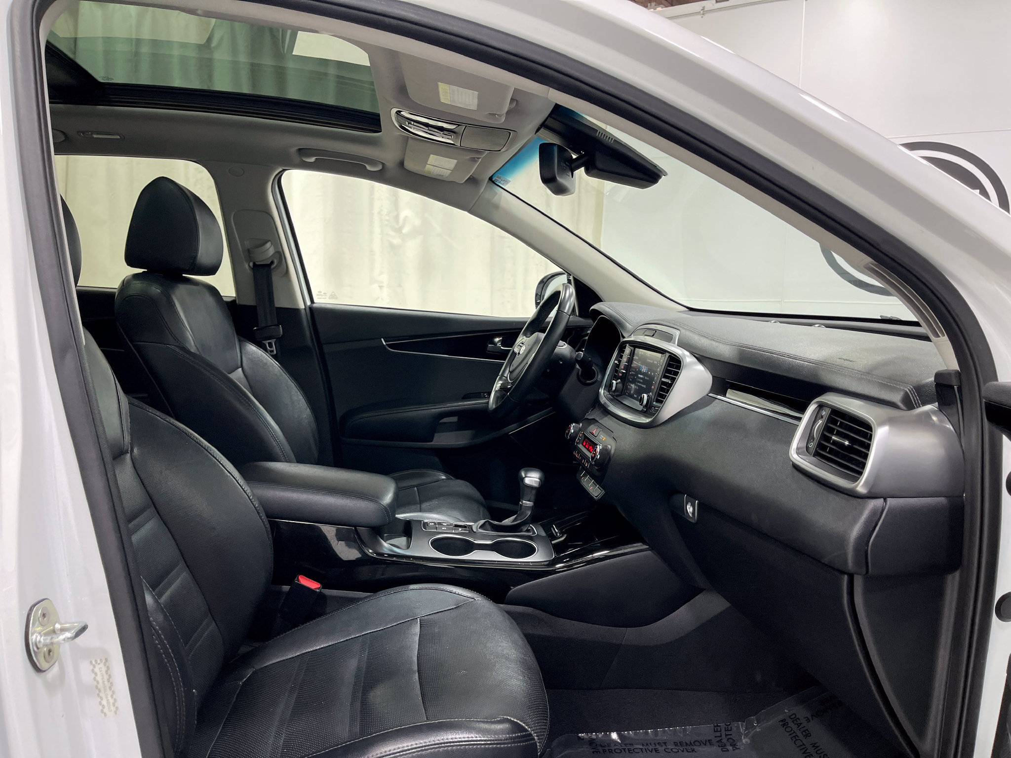 Used 2020 Kia Sorento SX FWD image 32