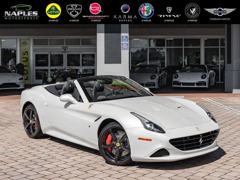 Used 2015 Ferrari California T image 52