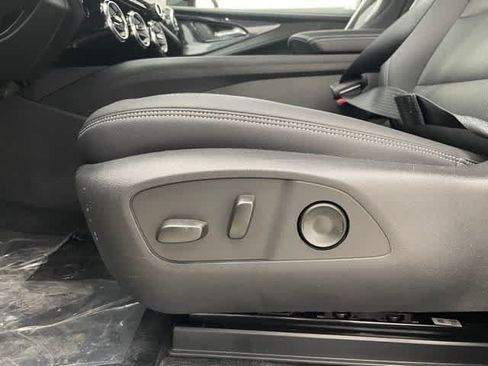 New 2026 Chevrolet Blazer EV LT AWD/4WD image 9