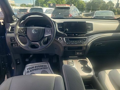 Used 2023 Honda Passport EX-L image 11