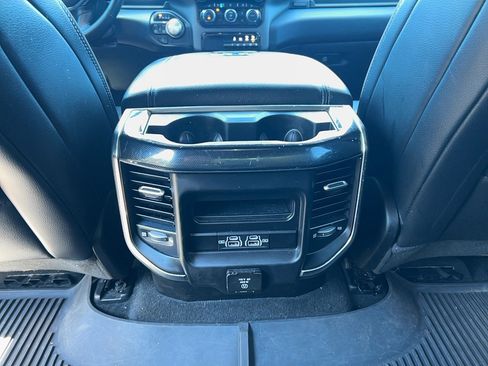 Used 2022 RAM 1500 Laramie AWD/4WD image 28