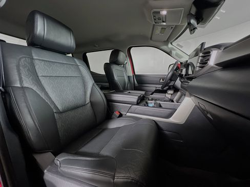 Used 2024 Toyota Tundra Limited image 24