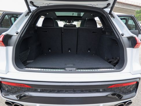 Used 2025 Audi SQ5 Premium Plus AWD/4WD image 39