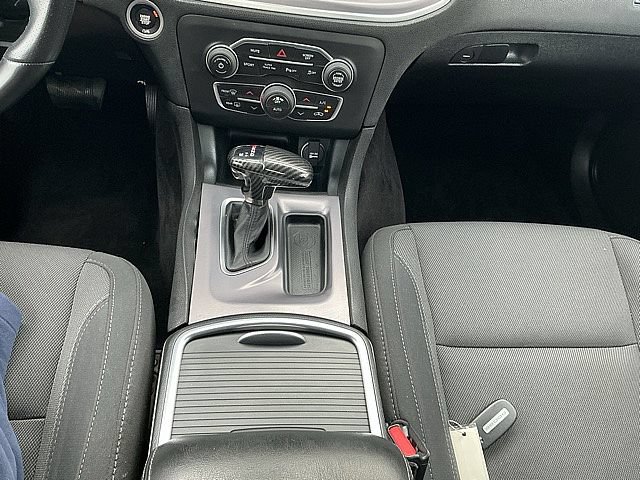 Used 2019 Dodge Charger SXT AWD/4WD image 23