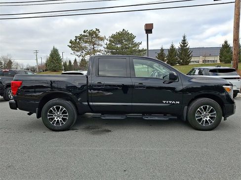 Used 2023 Nissan Titan SV w/ Accessory Utility Package image 10