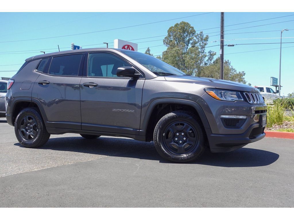 Used 2019 Jeep Compass Sport FWD image 4