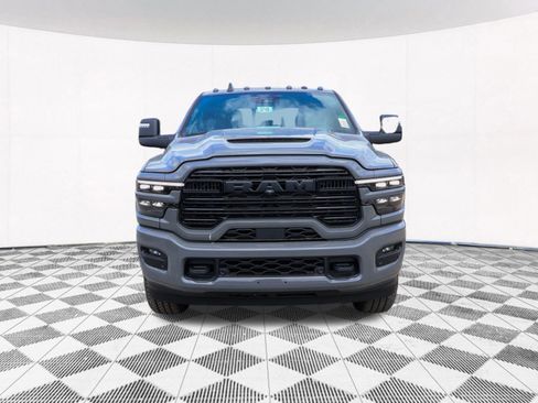 New 2026 RAM 3500 Laramie AWD/4WD image 10