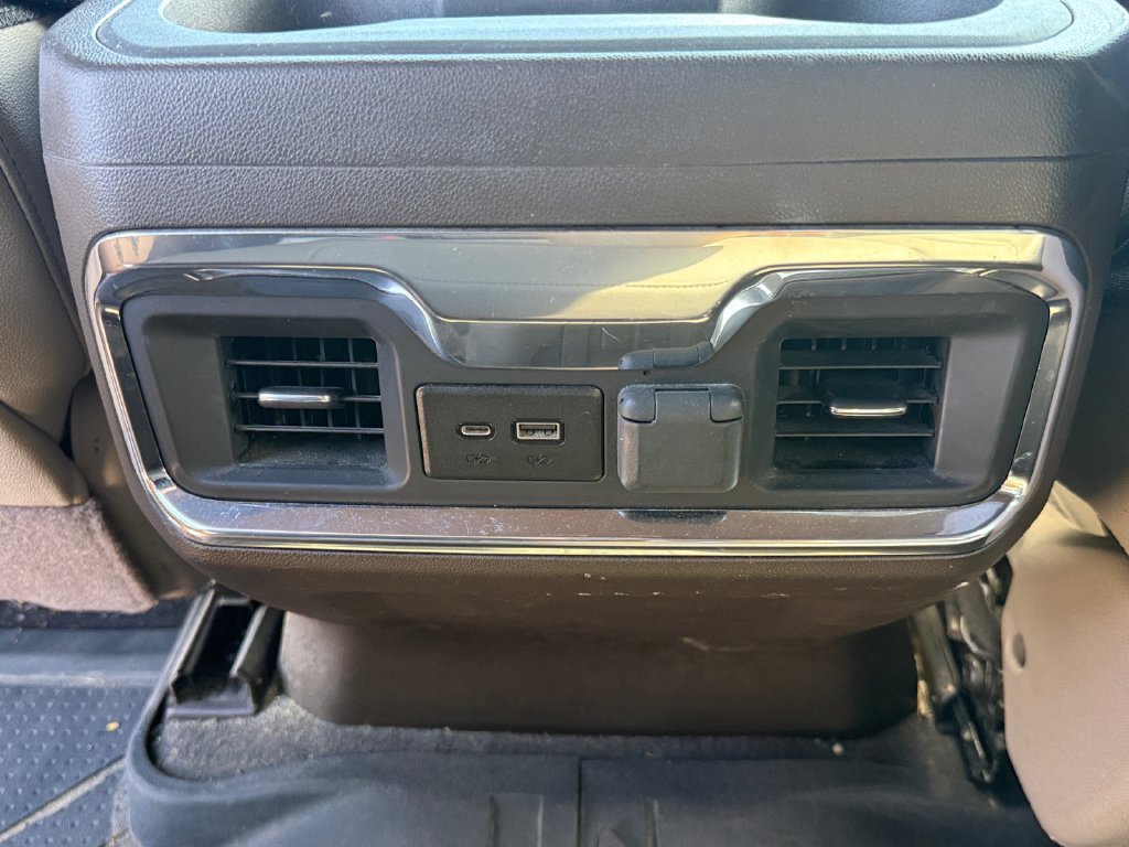 Used 2022 Chevrolet Silverado 2500 LTZ w/ LTZ Convenience Package AWD/4WD image 36