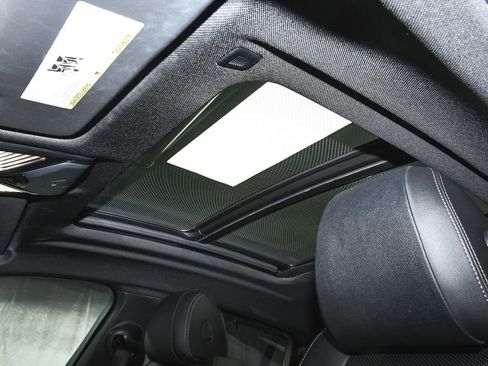 Used 2022 BMW X6 xDrive40i w/ Executive Package image 57