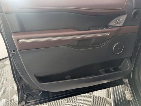 Used 2024 Ford Expedition Max Limited image 10