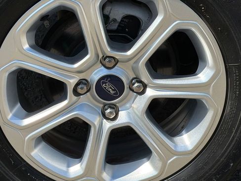 Used 2018 Ford EcoSport SE w/ SE Cold Weather Package FWD image 3