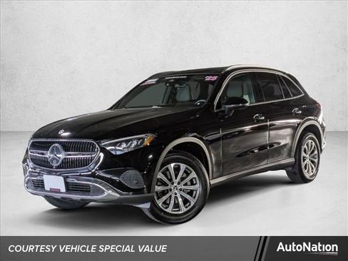 Certified 2025 Mercedes-Benz GLC 300 image 1