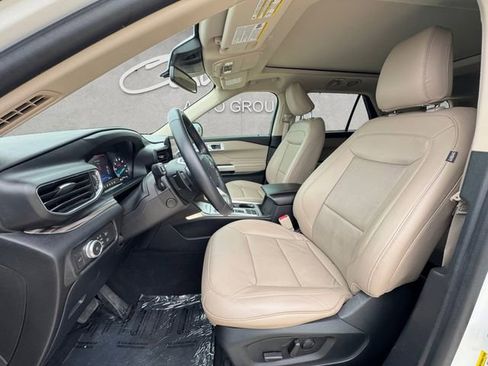 Used 2021 Ford Explorer Limited w/ Equipment Group 301A image 19