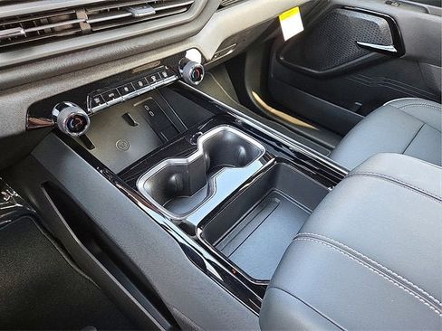 New 2026 Chevrolet Silverado EV LT image 25