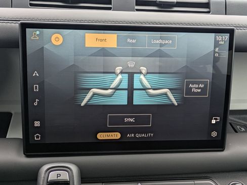 Used 2025 Land Rover Defender 110 X-Dynamic SE image 14