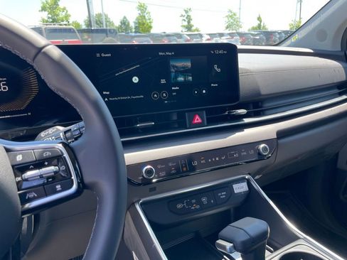 New 2026 Kia Carnival EX FWD image 14