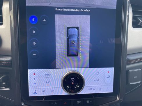 Used 2024 Ford Expedition Timberline image 27