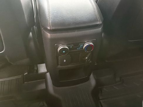 Used 2020 Ford Explorer XLT w/ Equipment Group 202A image 22