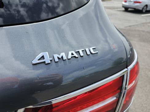 Used 2018 Mercedes-Benz GLC 300 4MATIC w/ Multimedia Package image 23