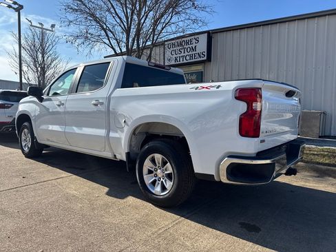 Used 2025 Chevrolet Silverado 1500 LT image 9