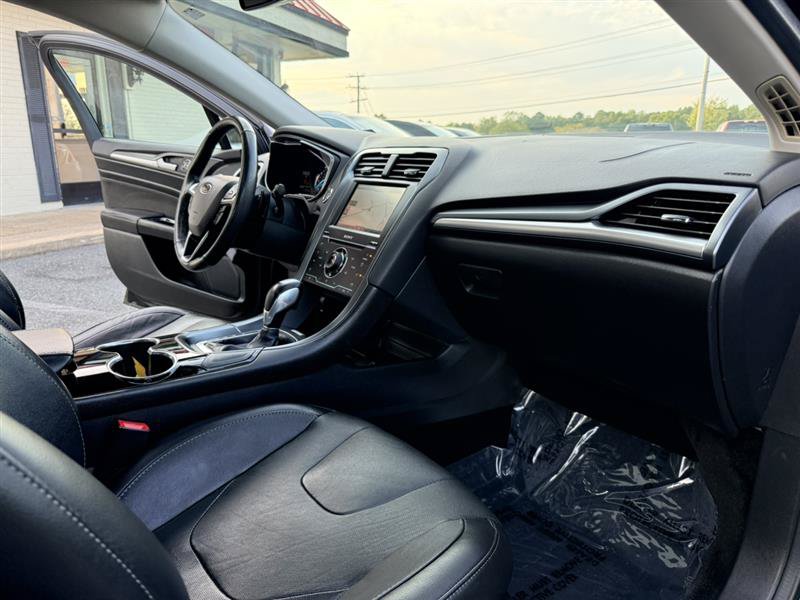 Used 2015 Ford Fusion Titanium AWD/4WD image 12