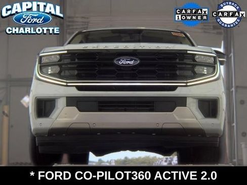 Used 2025 Ford Expedition Platinum AWD/4WD image 3