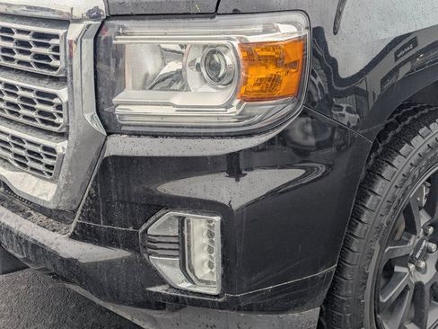 Used 2022 GMC Canyon Denali w/ Denali Black Edition Package image 10