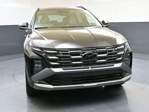 Certified 2025 Hyundai Tucson Limited AWD/4WD image 8