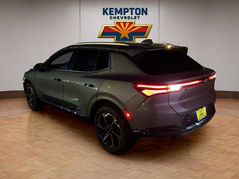 Used 2025 Chevrolet Equinox EV LT w/ Convenience Package image 4