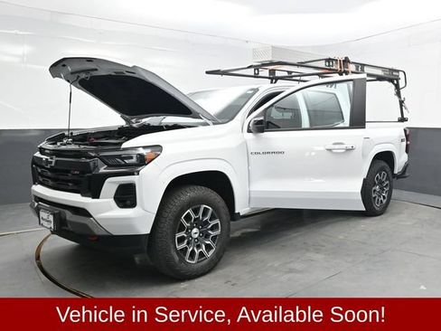 Used 2024 Chevrolet Colorado Z71 w/ Advanced Trailering Package AWD/4WD image 44