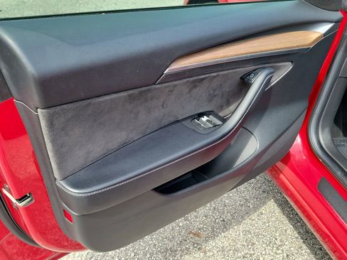 Used 2023 Tesla Model 3 Standard Range image 19