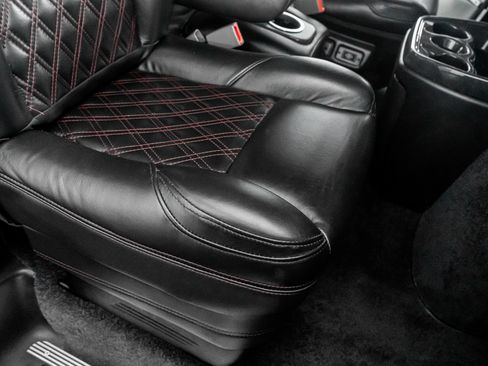 Used 2023 GMC Savana 2500 image 28