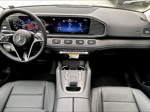 Used 2026 Mercedes-Benz GLE 450 4MATIC Coupe image 5