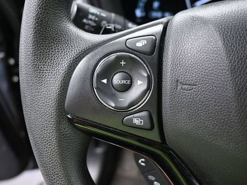 Used 2022 Honda HR-V EX image 26
