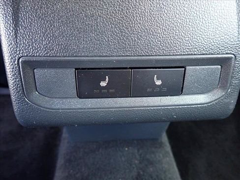 Used 2020 Volkswagen Jetta SE w/ SE Cold Weather Package FWD image 6