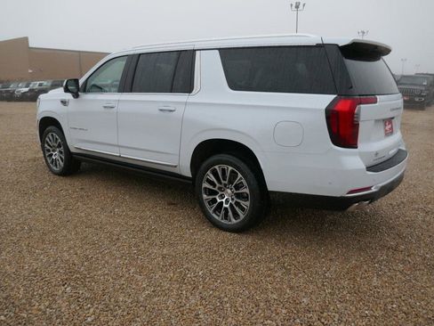 New 2026 GMC Yukon XL Denali image 5