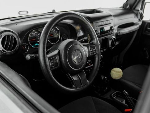 Used 2014 Jeep Wrangler Unlimited Sport AWD/4WD image 14