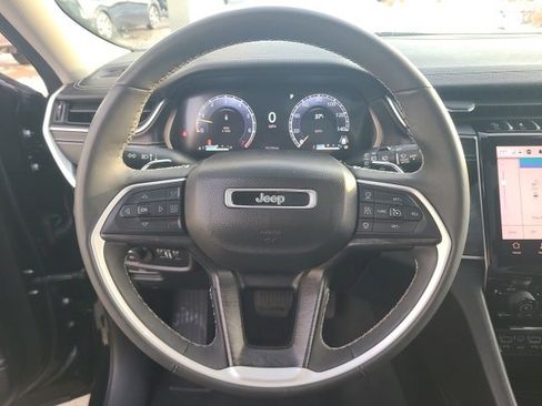 Used 2023 Jeep Grand Cherokee L Limited image 20