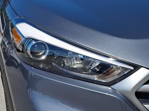 Used 2017 Hyundai Tucson SE w/ SE Popular Package 02 AWD/4WD image 9