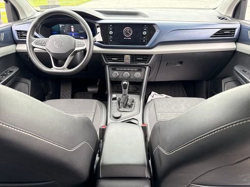Used 2022 Volkswagen Taos SE w/ Driver Assistance Package AWD/4WD image 18
