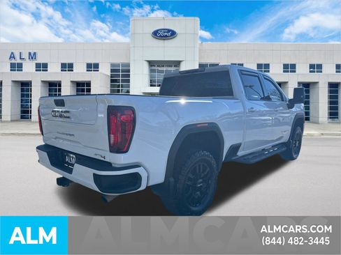 Used 2022 GMC Sierra 2500 AT4 w/ Gooseneck/5TH Wheel Package image 6