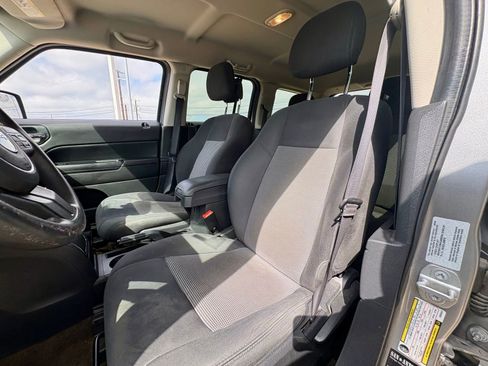 Used 2016 Jeep Patriot Sport w/ Power Value Group FWD image 15