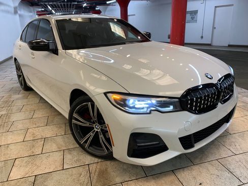 Used 2022 BMW 330i xDrive Sedan w/ M Sport Package image 2
