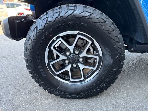 Used 2026 Jeep Wrangler Unlimited Rubicon w/ Safety Group AWD/4WD image 9