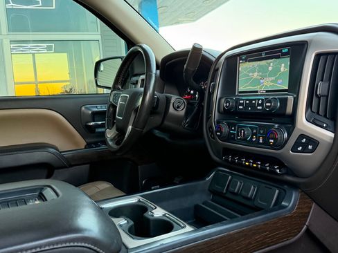 Used 2018 GMC Sierra 1500 Denali w/ Denali Ultimate Package image 26