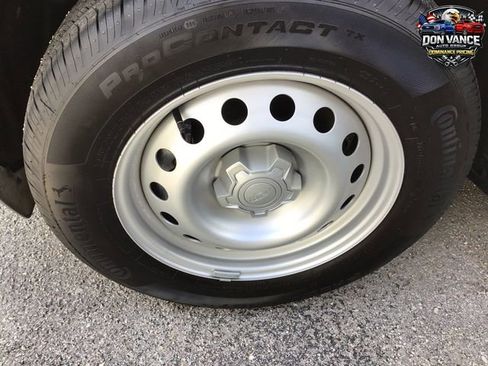 Used 2025 Ford Maverick XL w/ Equipment Group 102A AWD/4WD image 4