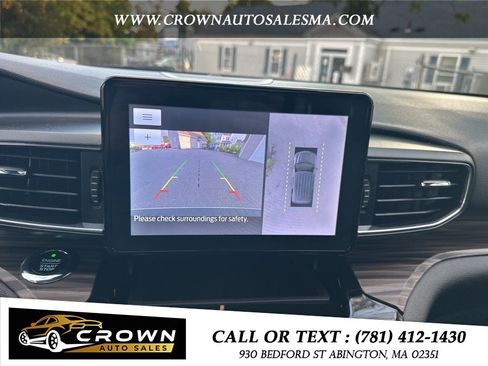 Used 2021 Ford Explorer Limited w/ Equipment Group 301A AWD/4WD image 26