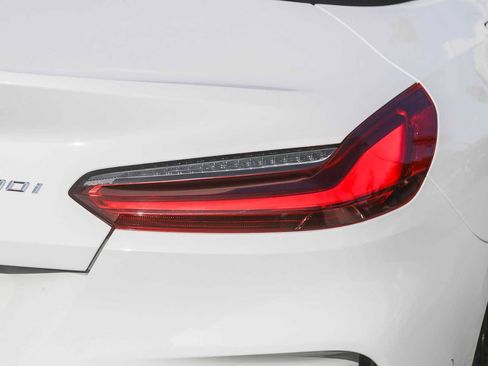 Used 2026 BMW Z4 sDrive30i w/ Premium Package image 7