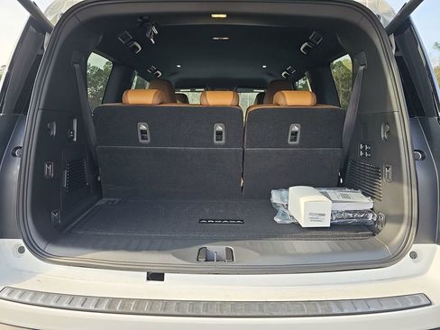 New 2026 Nissan Armada SL image 16