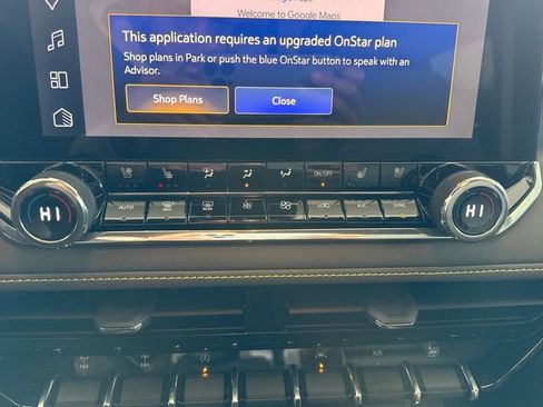 Used 2024 Chevrolet Colorado ZR2 w/ ZR2 Convenience Package III image 18